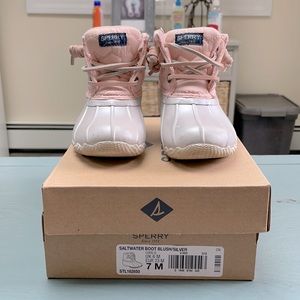 EUC Sperry Saltwater Boots Pink/Silver Size 7